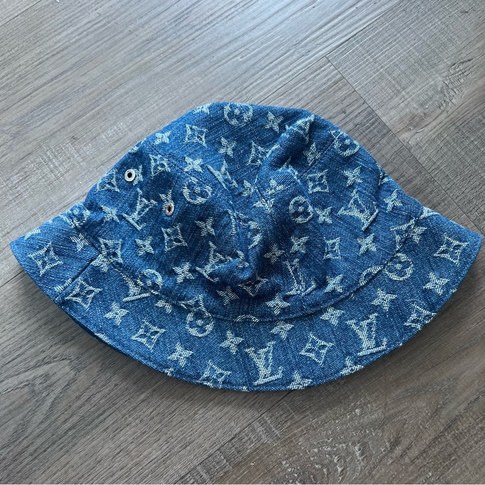Louis Vuitton Monogram Essential Bucket Hat Denim Blue Reversible | Unisex
